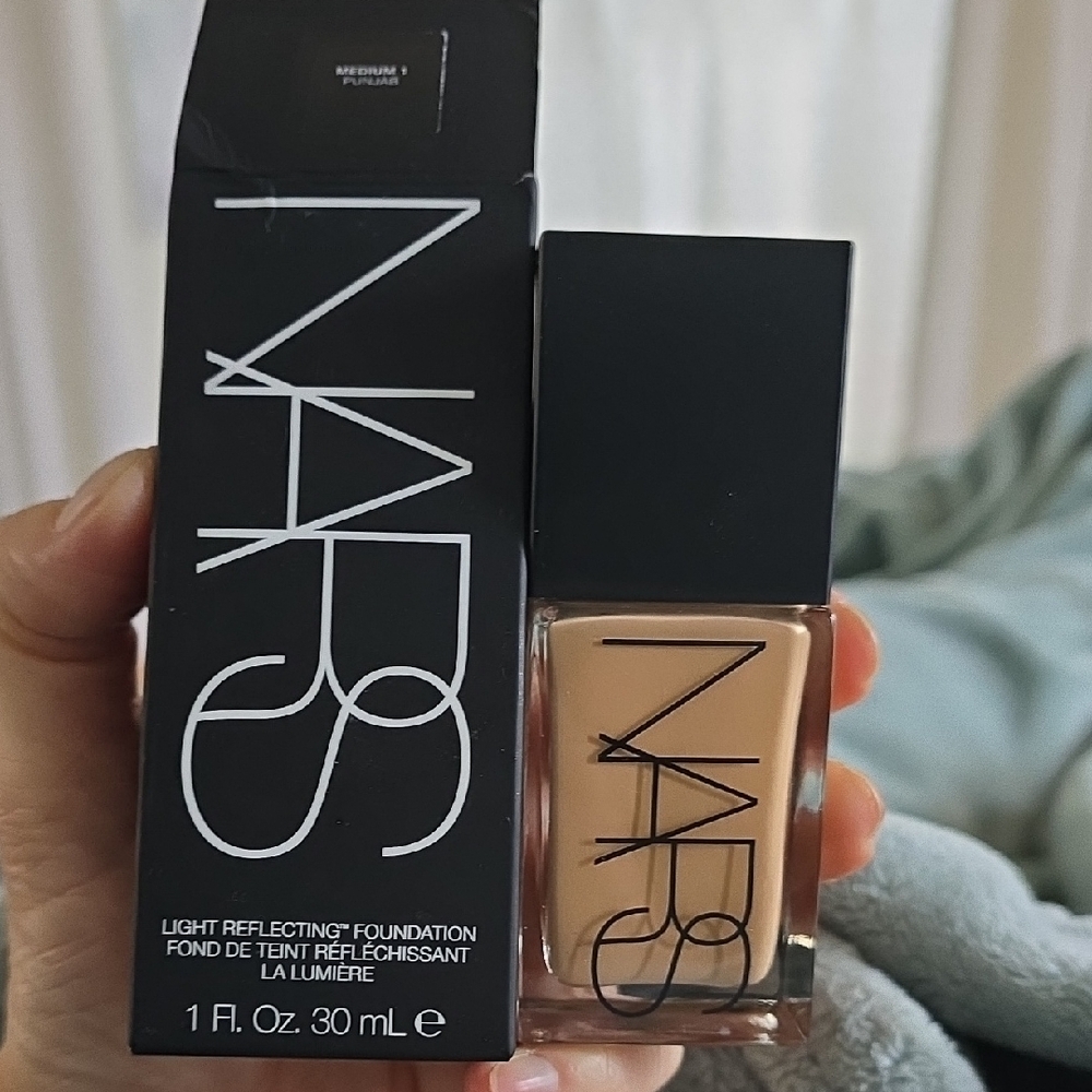NARS Light Reflecting Foundation - Tan